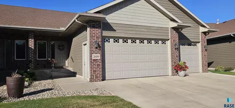 2609 E Whisper Trl, Sioux Falls, SD 57108