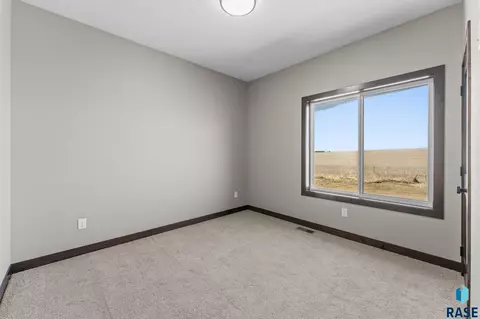 302 W 17th St, Dell Rapids, SD 57022 photo 28