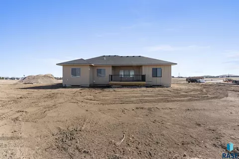 302 W 17th St, Dell Rapids, SD 57022 photo 4