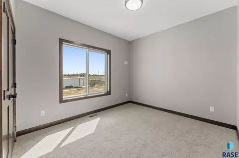 302 W 17th St, Dell Rapids, SD 57022 photo 31