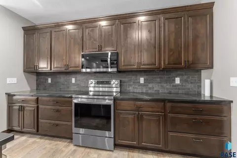 302 W 17th St, Dell Rapids, SD 57022 photo 16
