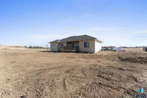 302 W 17th St, Dell Rapids, SD 57022 photo 6
