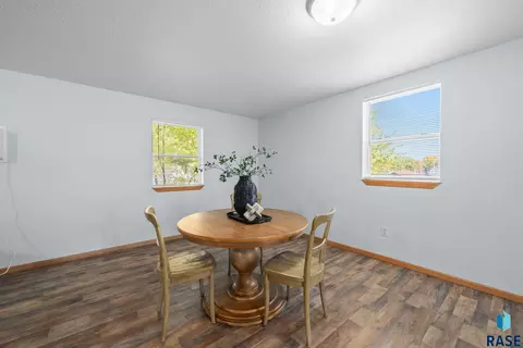 1125 N Spring Ave, Sioux Falls, SD 57104 photo 17
