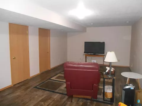 313 E 8th St, Crooks, SD 57020 photo 15