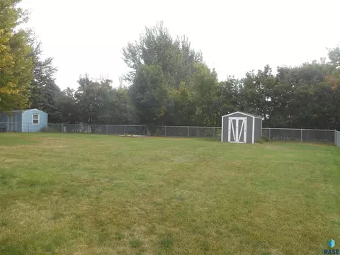 313 E 8th St, Crooks, SD 57020 photo 20