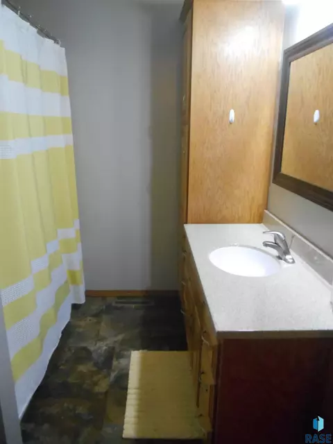 313 E 8th St, Crooks, SD 57020 photo 10