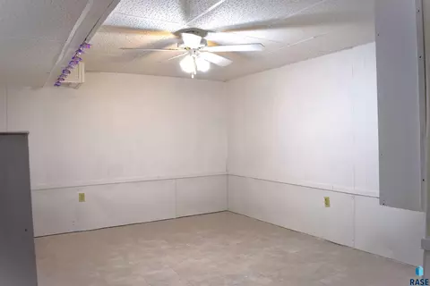 403 W 11th St, Canton, SD 57013 photo 13