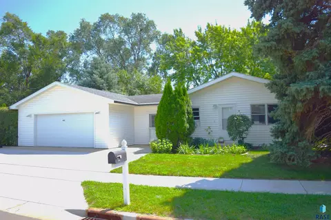 403 W 11th St, Canton, SD 57013 photo 30