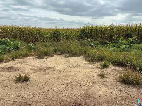 459 Th St, Vermillion, SD 57069