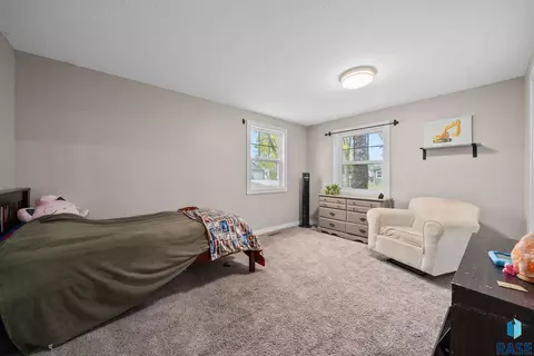 100 S Teton Dr, Brandon, SD 57005 photo 25