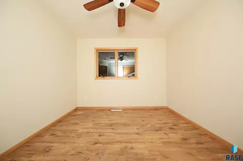 503 S Main Ave, Colton, SD 57018 photo 32