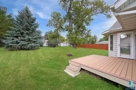 503 S Main Ave, Colton, SD 57018 photo 5
