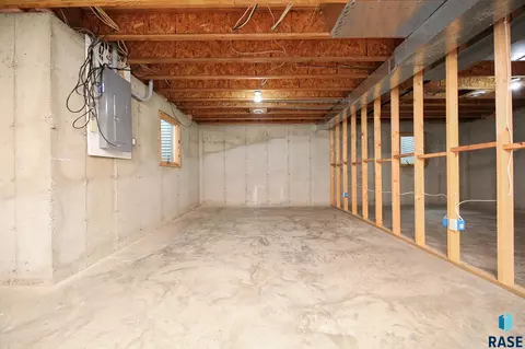 503 S Main Ave, Colton, SD 57018 photo 36