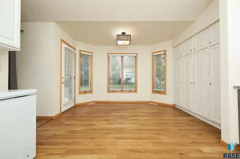 503 S Main Ave, Colton, SD 57018 photo 23