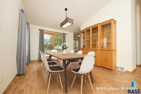 503 S Main Ave, Colton, SD 57018 photo 17