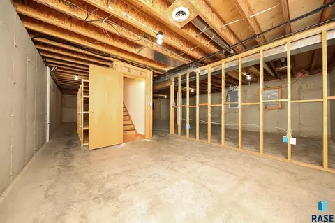 503 S Main Ave, Colton, SD 57018 photo 34