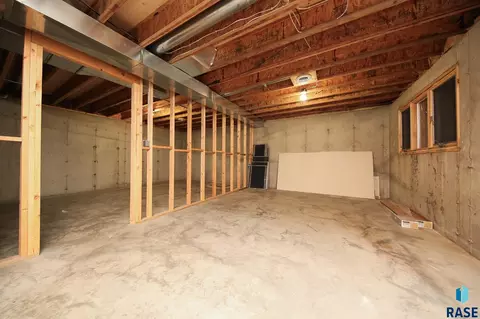 503 S Main Ave, Colton, SD 57018 photo 35