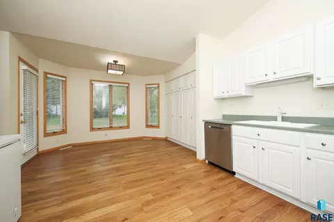 503 S Main Ave, Colton, SD 57018 photo 20