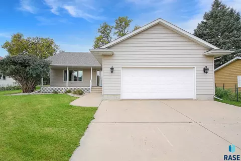 503 S Main Ave, Colton, SD 57018 photo 4