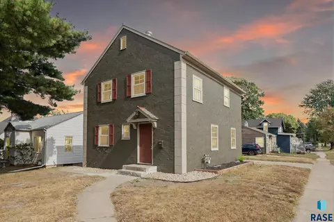 418 S West Ave, Sioux Falls, SD 57104