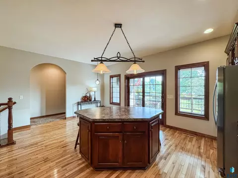 216 E Tabor Ct, Brandon, SD 57005 photo 16