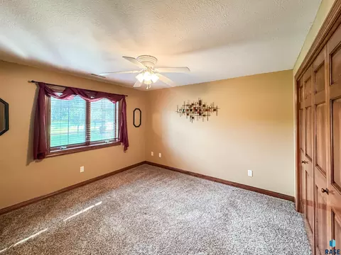 216 E Tabor Ct, Brandon, SD 57005 photo 33