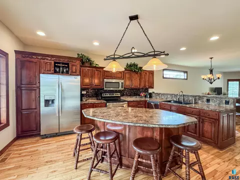 216 E Tabor Ct, Brandon, SD 57005 photo 14