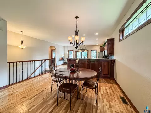 216 E Tabor Ct, Brandon, SD 57005 photo 11