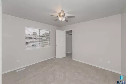 Bedroom - 404 N Sioux Blvd, Brandon, SD 57005 photo 6 of 7