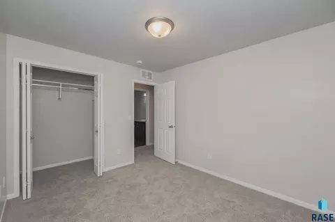 Bedroom - 404 N Sioux Blvd, Brandon, SD 57005 photo 1 of 7