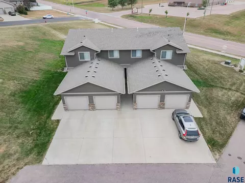 Other - 404 N Sioux Blvd, Brandon, SD 57005 photo 1 of 6