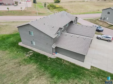 View/Area - 404 N Sioux Blvd, Brandon, SD 57005 photo 1 of 3