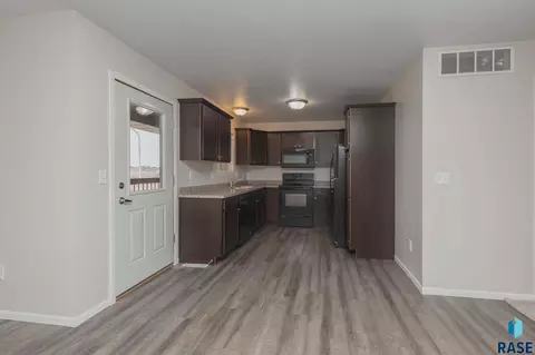 Other - 404 N Sioux Blvd, Brandon, SD 57005 photo 3 of 6
