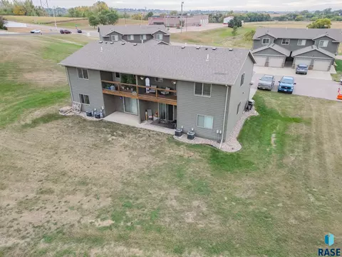 View/Area - 408 N Sioux Blvd, Brandon, SD 57005 photo 3 of 4