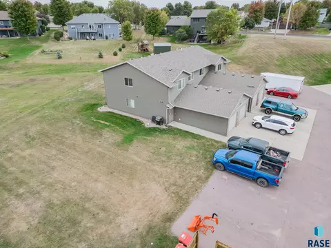 View/Area - 408 N Sioux Blvd, Brandon, SD 57005 photo 2 of 4