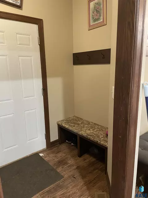 Entry Way - 3328 E Broken Arrow St, Sioux Falls, SD 57103 photo 1 of 1
