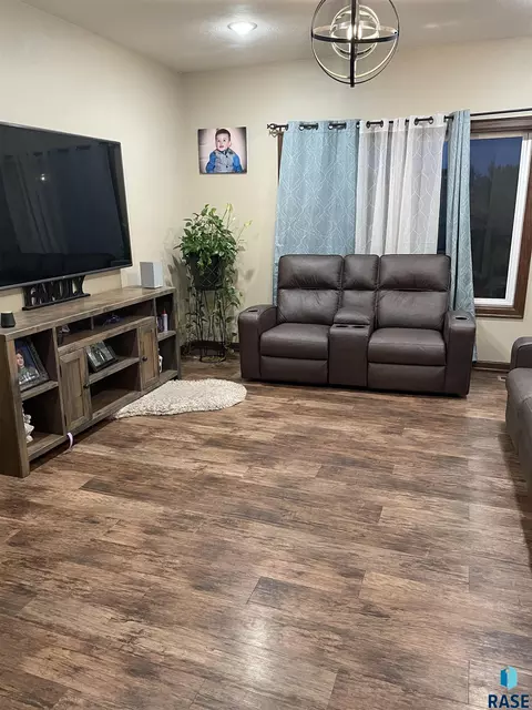Living - 3328 E Broken Arrow St, Sioux Falls, SD 57103 photo 1 of 1