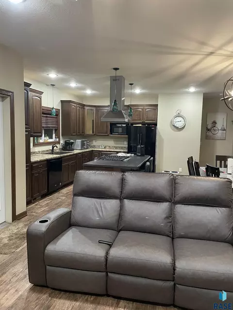 Kitchen - 3328 E Broken Arrow St, Sioux Falls, SD 57103 photo 3 of 3