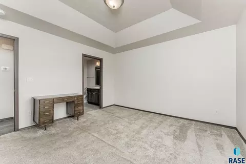 6408 W Maxwell Pl, Sioux Falls, SD 57107 photo 10