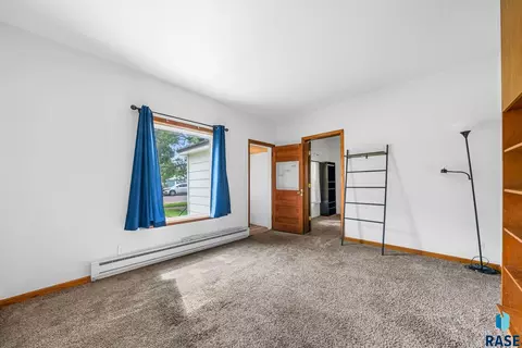 355 E 2nd St, Parker, SD 57053 photo 6