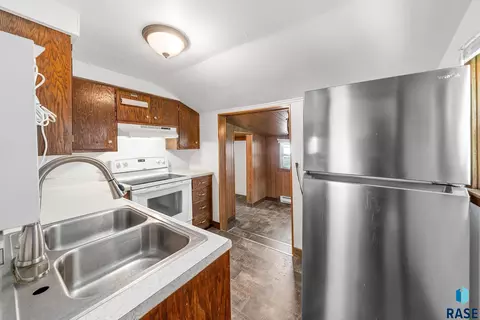 355 E 2nd St, Parker, SD 57053 photo 12