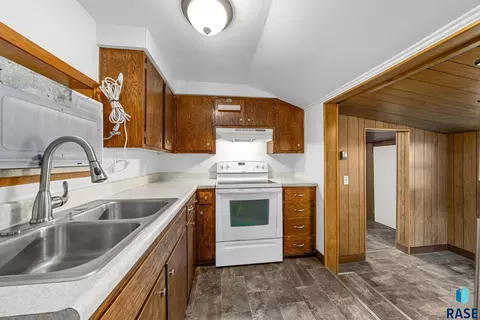 355 E 2nd St, Parker, SD 57053 photo 11