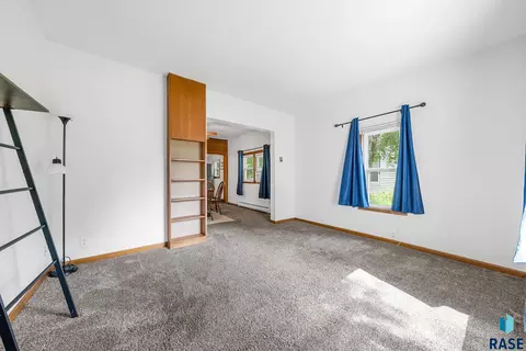 355 E 2nd St, Parker, SD 57053 photo 5