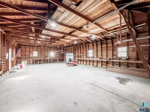 333 S Juniper Ave, Parker, SD 57053 photo 34