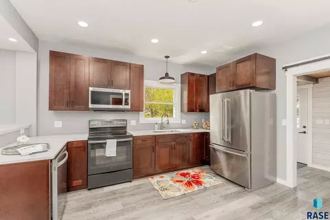 333 S Juniper Ave, Parker, SD 57053 photo 8