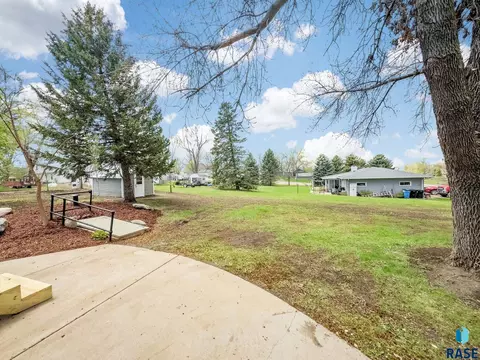 333 S Juniper Ave, Parker, SD 57053 photo 37