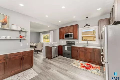 333 S Juniper Ave, Parker, SD 57053 photo 9