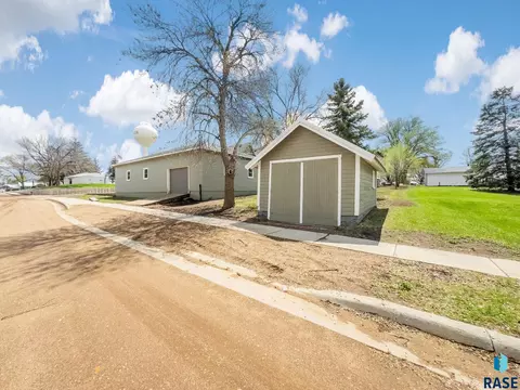 333 S Juniper Ave, Parker, SD 57053 photo 38