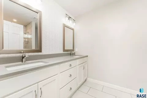 4409 S Tomar Rd, Sioux Falls, SD 57105 photo 19
