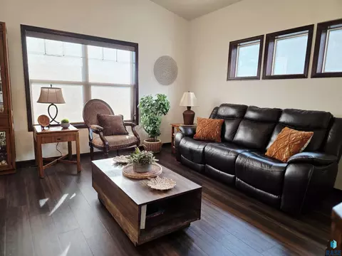 5105 E 61st St, Sioux Falls, SD 57108 photo 6